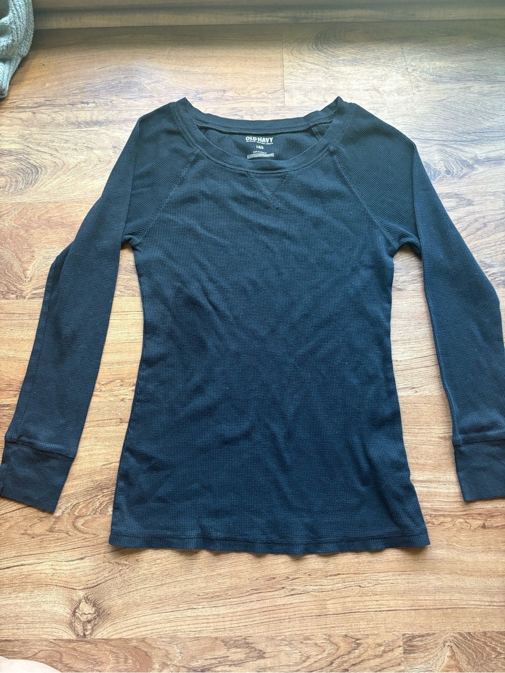 Old Navy Black Waffle-Knit Crew Sweatshirt